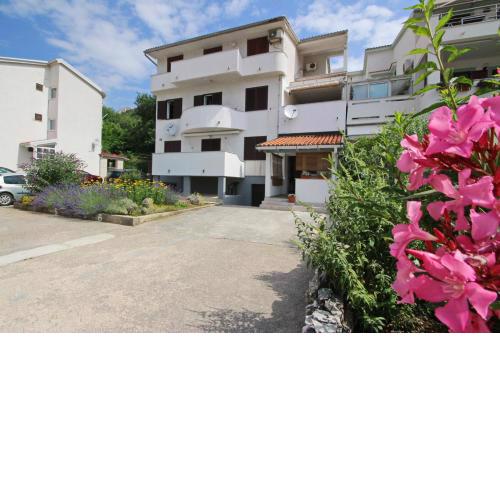 Apartments Karamarko