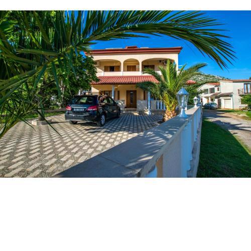 Apartments Kika