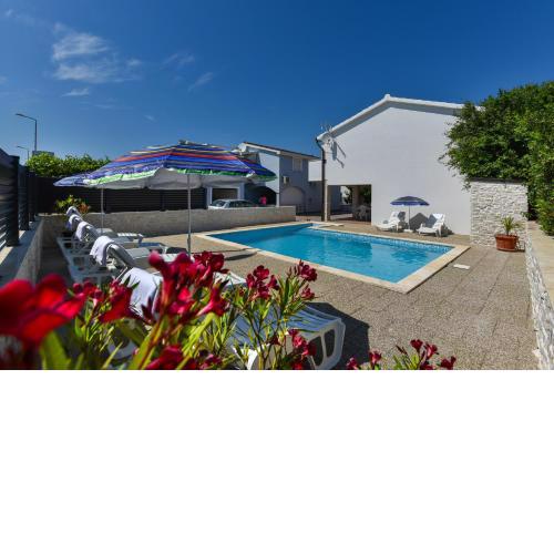 Apartments Krepo