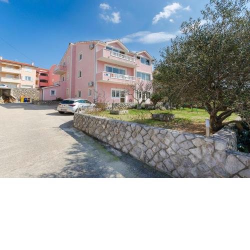 Apartments Krunoslav