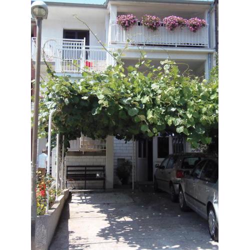 Apartments Lana