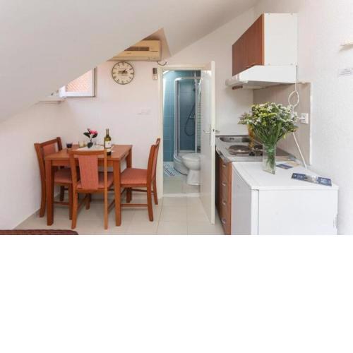 Apartments Larica - One Bedroom Apartment