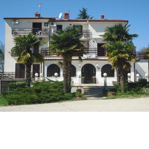 Apartments Lav