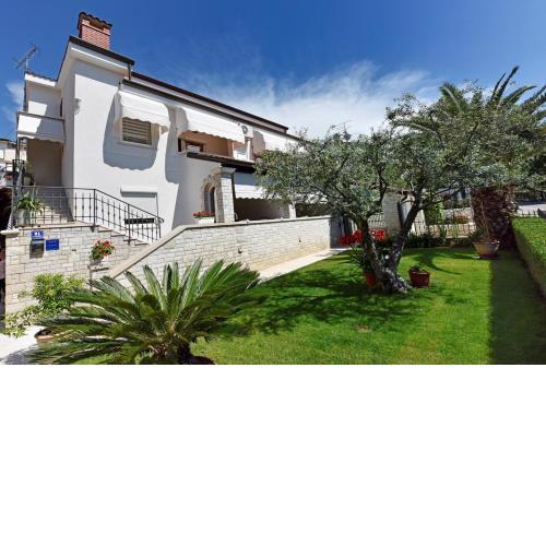 Apartments Lavizatic