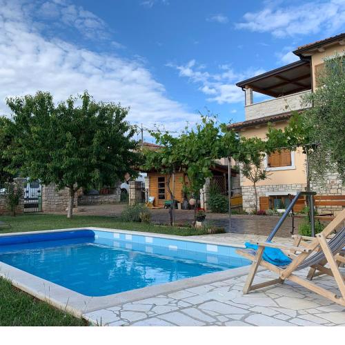 Apartments Leone