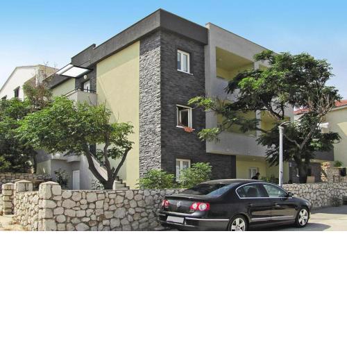 Apartments Lili in Pag close to the beach