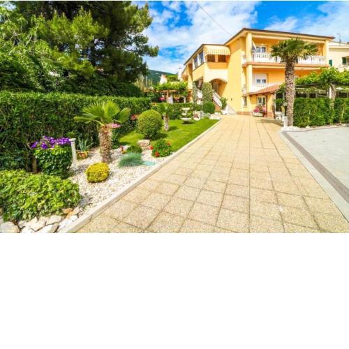 Apartments Lorena