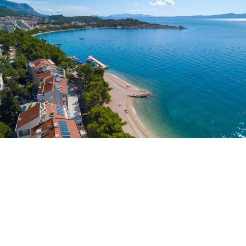 Apartments Lucija Makarska-first row to the sea