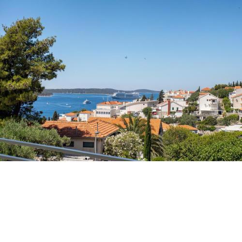 Apartments Luksa - Hvar