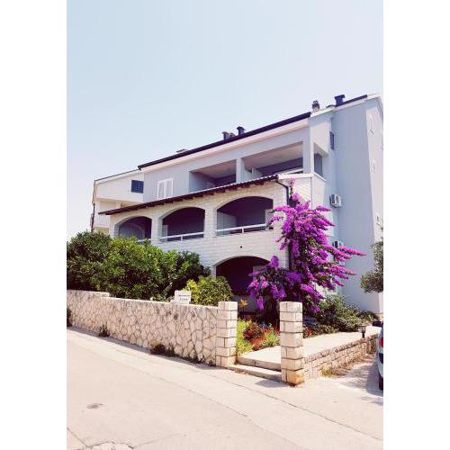 APARTMENTS LUMA 1