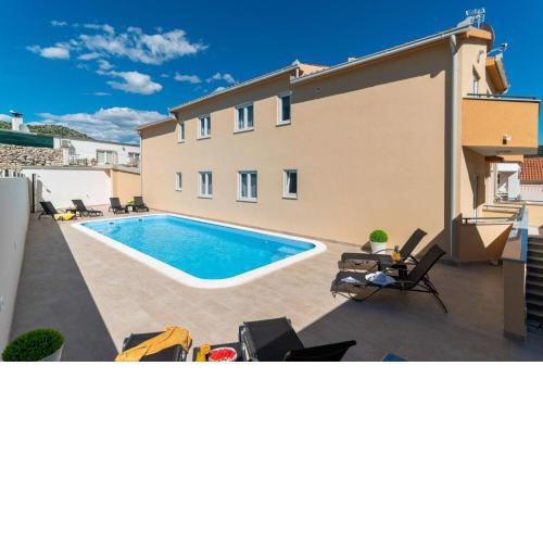 Apartments Lux 2