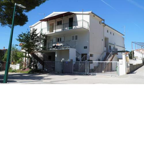 Apartments Maja