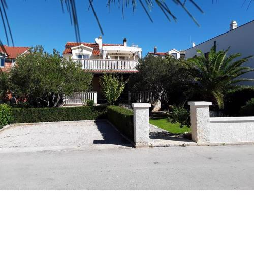 Apartments Mali Dvori