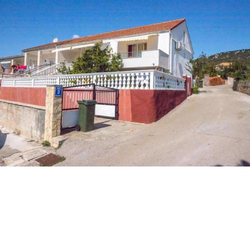 Apartments Mari - barbecue