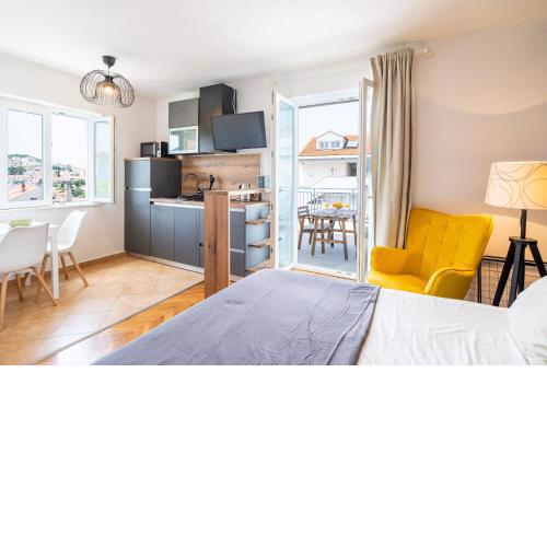 Apartments Marivo Lapad