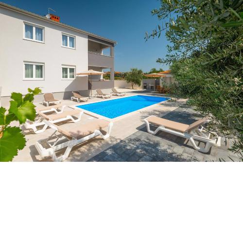 Apartments Medulin 2217
