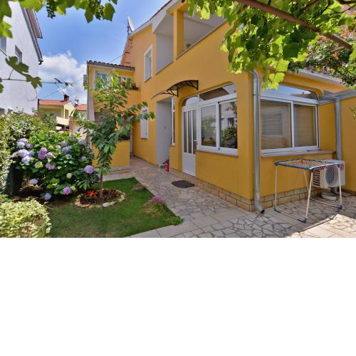Apartments Milena 436
