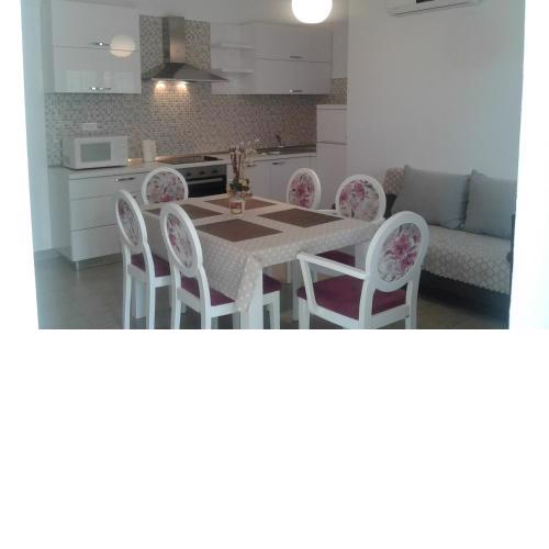 Apartments Milica