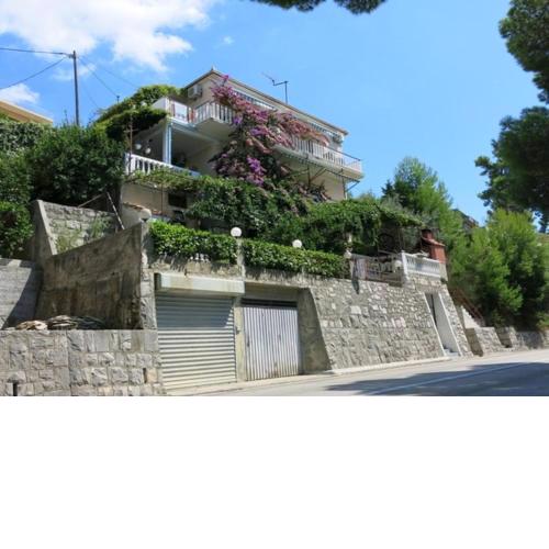 Apartments Milica