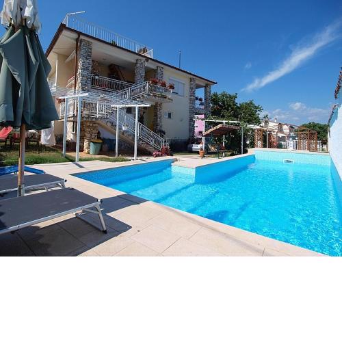 Apartments Nada 354