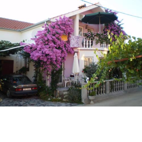 Apartments Nada
