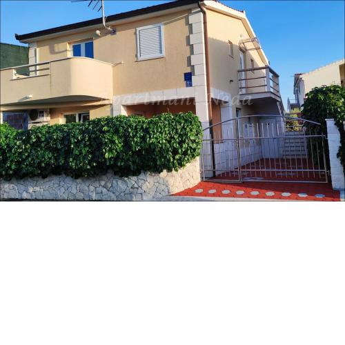 Apartments Neda