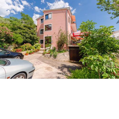 Apartments Nenad