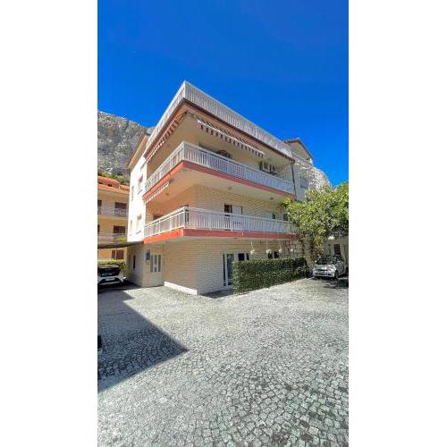 Apartments Neven