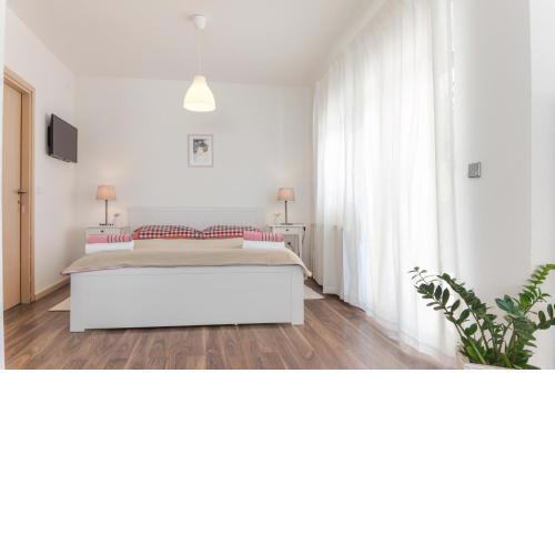 Apartments Nika