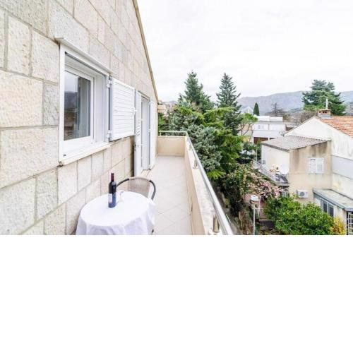 Apartments Nikola - Comfort One Bedroom Apartment with City View Dream