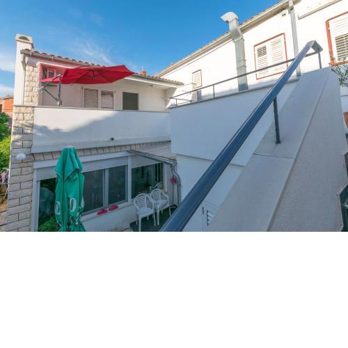 Apartments Nina