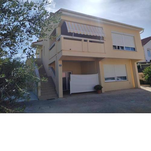 Apartments Novalja Lidija