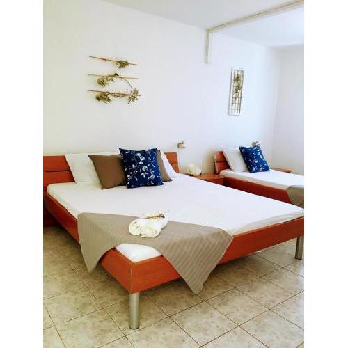Apartments Off