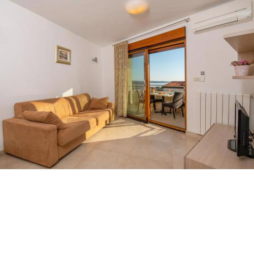 Apartments Oliva