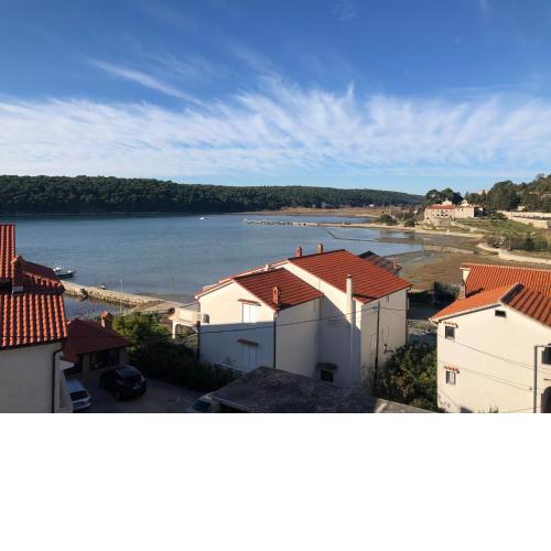 Apartments Palit Rab