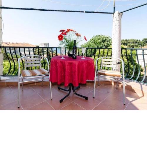Apartments Paula - Studio Apartment with Terrace and Sea View