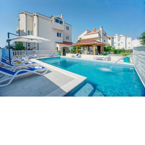 Apartments Plavi Biser
