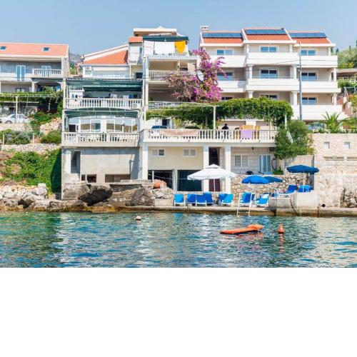 Apartments Rašica Molunat