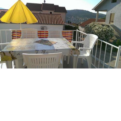 Apartments Rogoznica
