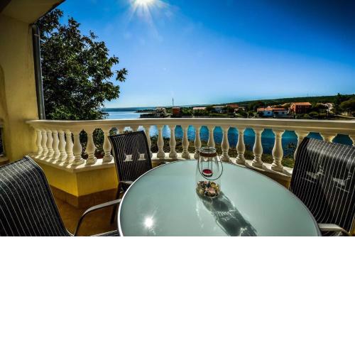Apartments Roko- 50m from sea