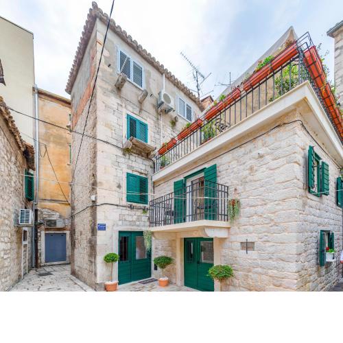 Apartments & Rooms Dujam