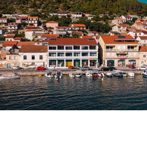 Apartments & Rooms Fisherman's Luck