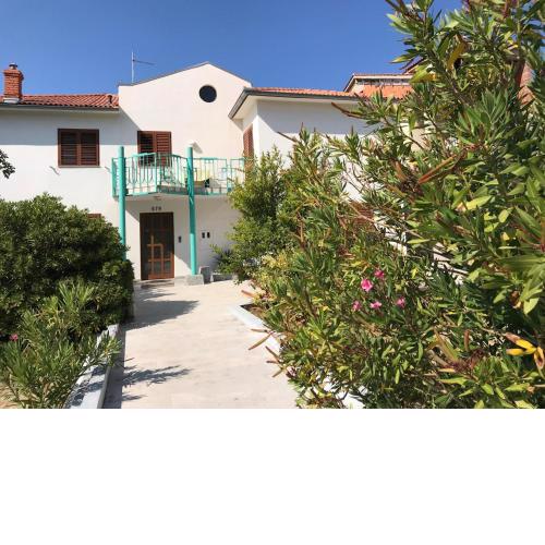 Apartments Ruža Mikelić