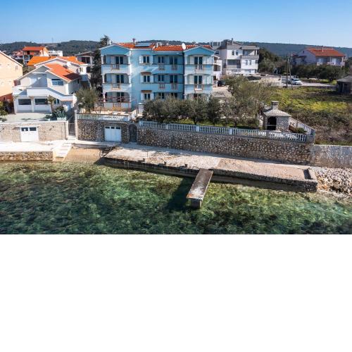 Apartments Seaside