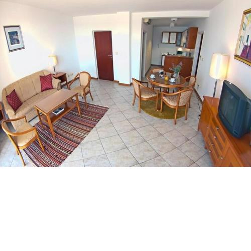 Apartments Sipa - Comfort Two Bedroom Apartment with Balcony and Sea View Apartman B