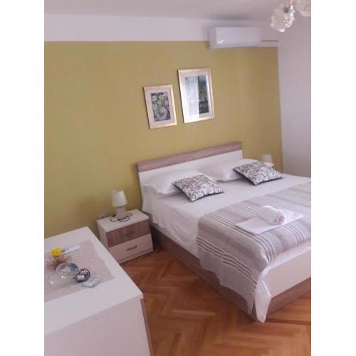 Apartments Smiljana Mucić
