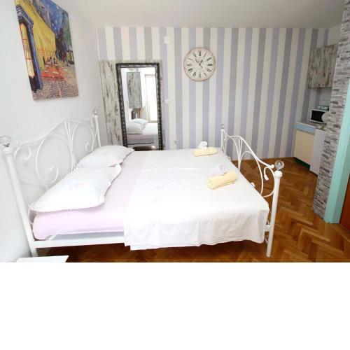 Apartments Srdjan