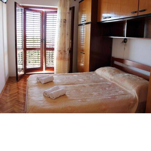 Apartments Stella - Three-Bedroom Apartment with Balcony and Terrace