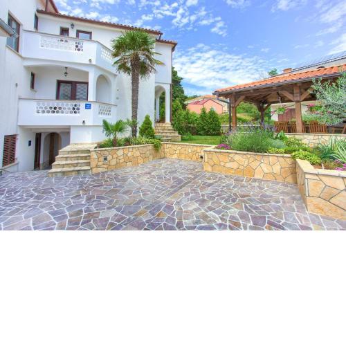 Apartments Stolfa