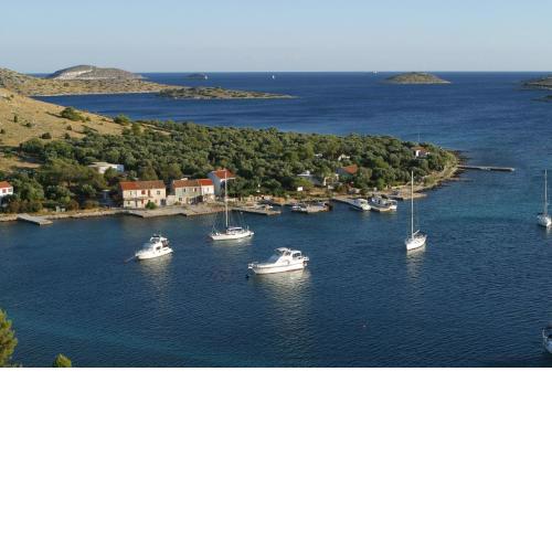 Apartments & Stone cottage - National park Kornati